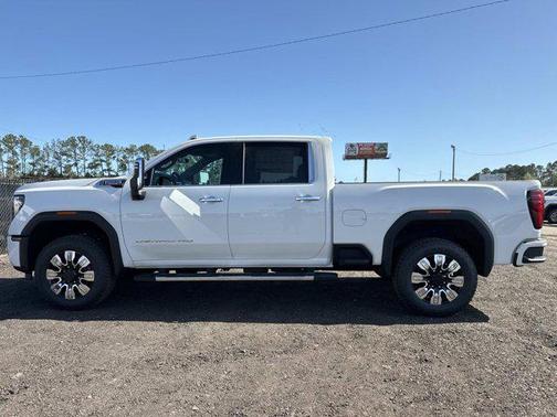 Summit White 2026 GMC Sierra 2500 Denali