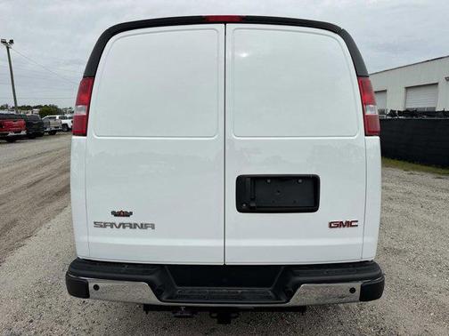 2025 GMC Savana 2500 Work Van