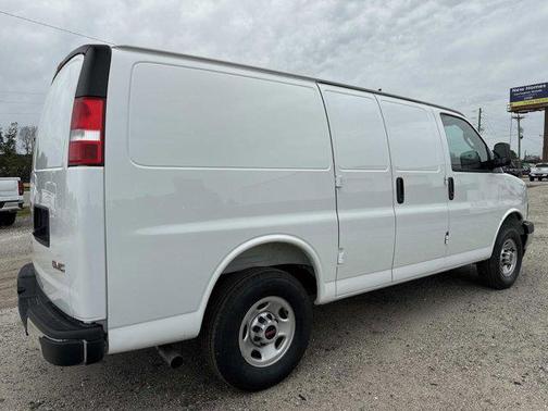 2025 GMC Savana 2500 Work Van