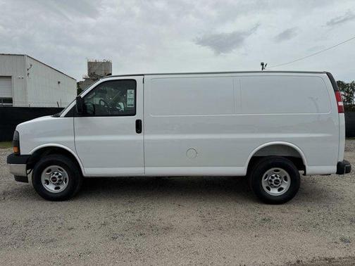 2025 GMC Savana 2500 Work Van