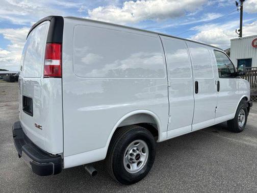 2025 GMC Savana 2500 Work Van