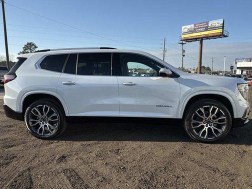 2026 GMC Acadia Denali