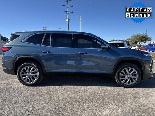 2025 Buick Enclave Preferred FWD