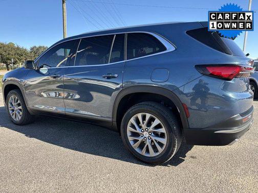 2025 Buick Enclave Preferred FWD