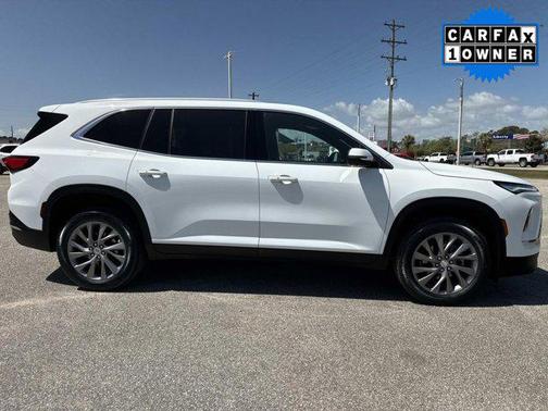 2025 Buick Enclave Preferred FWD