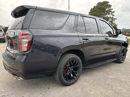 2023 Chevrolet Tahoe 4WD RST