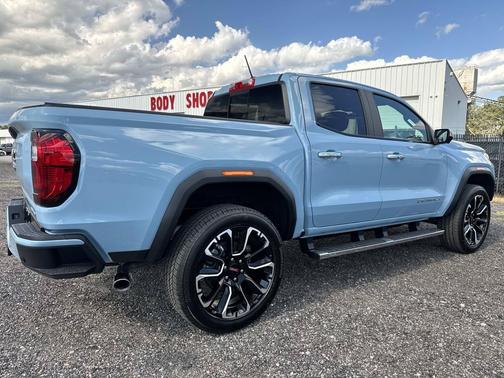 Glacier Metallic 2026 GMC Canyon Denali