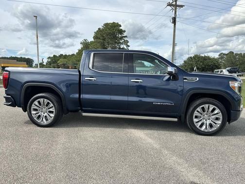 Pacific Blue Metallic 2022 GMC Sierra 1500 Denali