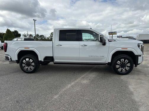 2025 GMC Sierra 2500 Denali