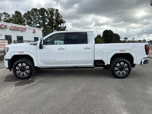 2025 GMC Sierra 2500 Denali