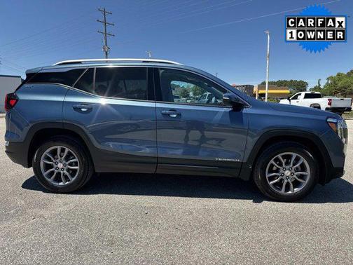 Downpour Metallic 2024 GMC Terrain SLT