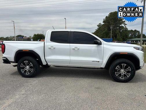 Summit White 2025 GMC Canyon AT4