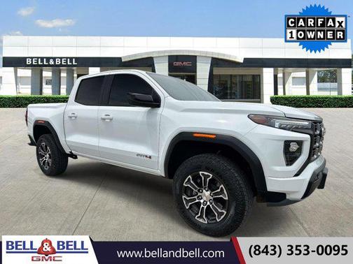 Summit White 2025 GMC Canyon AT4
