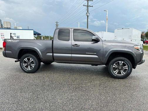 2017 Toyota Tacoma TRD Sport
