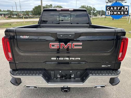 Onyx Black 2022 GMC Sierra 1500 SLT
