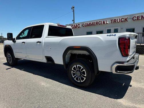 2025 GMC Sierra 3500 Base