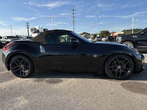 2019 Nissan 370Z Base