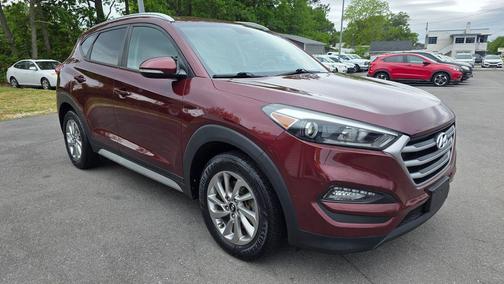 Ruby Wine 2017 Hyundai TUCSON SE Plus
