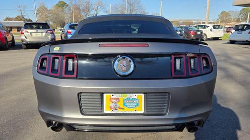 2013 Ford Mustang V6 Premium