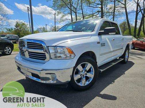 Bright White Clearcoat 2017 RAM 1500 Big Horn