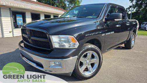Brilliant Black Crystal Pearl 2011 Dodge Ram 1500 SLT