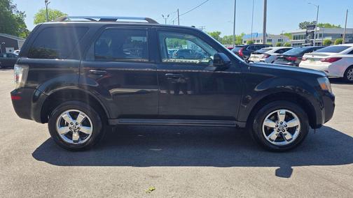 Tuxedo Black Metallic 2011 Mercury Mariner Premier