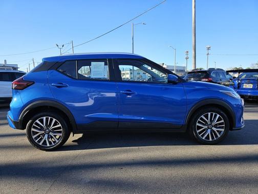 2021 Nissan Kicks SV