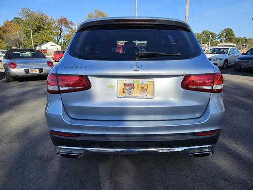 2017 Mercedes-Benz GLC 300 Base