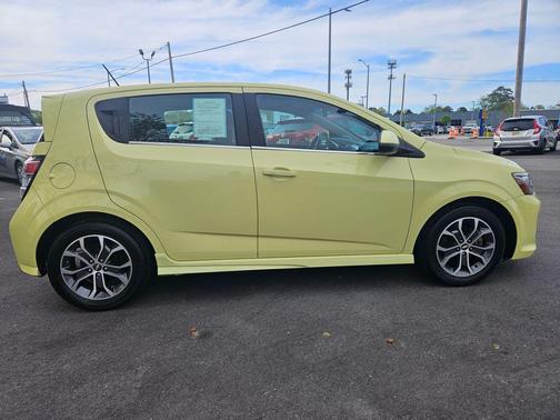 Brimstone 2017 Chevrolet Sonic LT