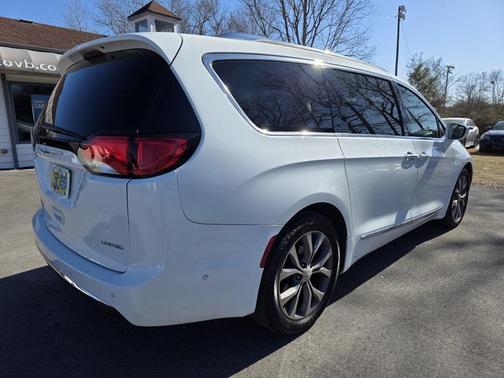 2020 Chrysler Pacifica Limited