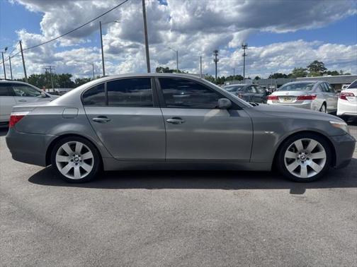 2006 BMW 530 530i