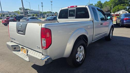 Radiant Silver 2008 Nissan Frontier SE King Cab