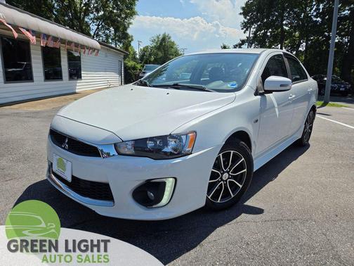Diamond White Pearl 2017 Mitsubishi Lancer ES