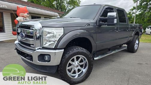Magnetic Metallic 2015 Ford F-250 Lariat