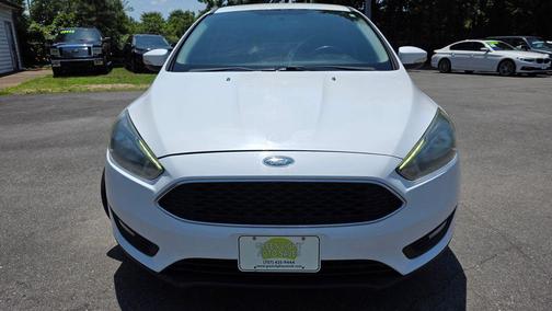 Oxford White 2015 Ford Focus SE