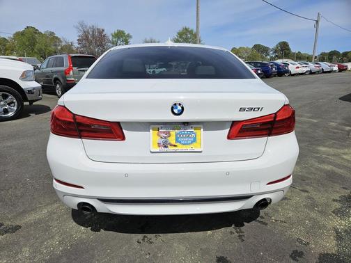 2017 BMW 530 530i