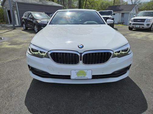 2017 BMW 530 530i