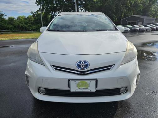 2012 Toyota Prius v Five