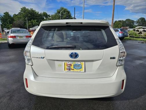2012 Toyota Prius v Five