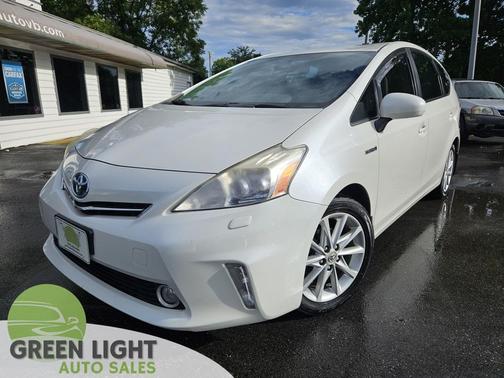 2012 Toyota Prius v Five