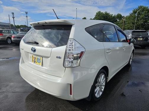2012 Toyota Prius v Five