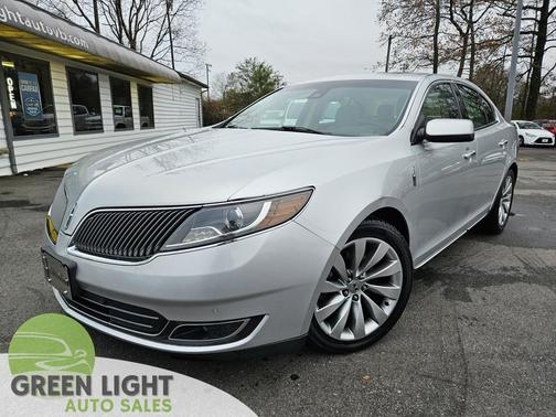 2016 Lincoln MKS Base