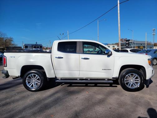 2017 GMC Canyon SLT