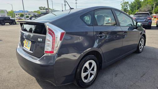 Winter Gray Metallic 2014 Toyota Prius Three