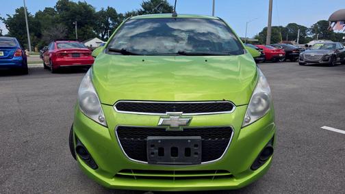 Lime 2014 Chevrolet Spark 1LT