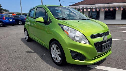 Lime 2014 Chevrolet Spark 1LT