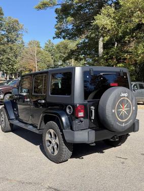 2016 Jeep Wrangler Unlimited Sahara