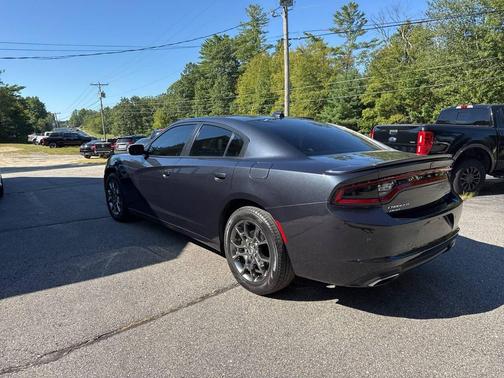 2017 Dodge Charger SXT