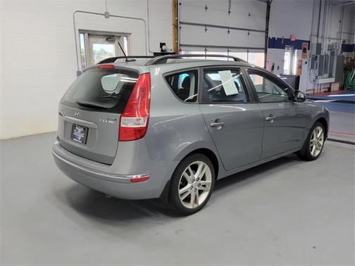 2010 Hyundai Elantra Touring SE