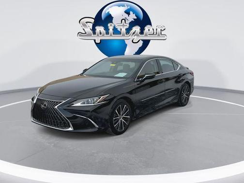 2024 Lexus ES 300h 